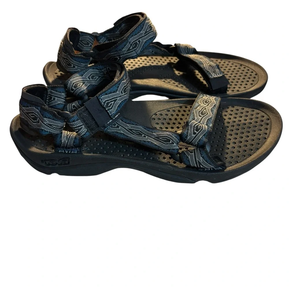 Teva | sandals 9